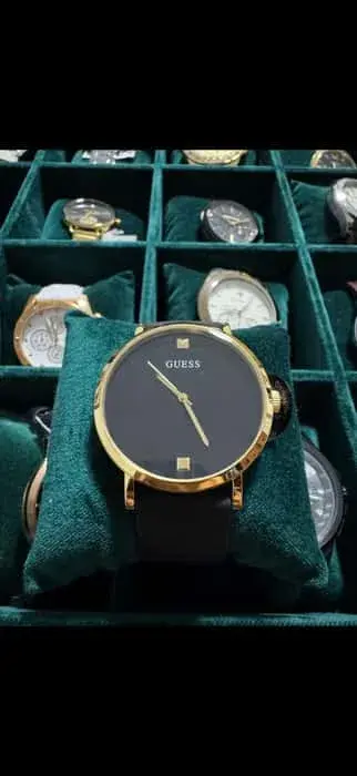 Reloj Guess Minimalista negro