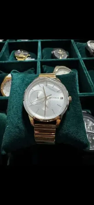 Reloj Tommy Hilfiger Clásico bicolor