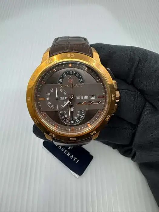 Reloj Maserati Cronógrafo negro y dorado