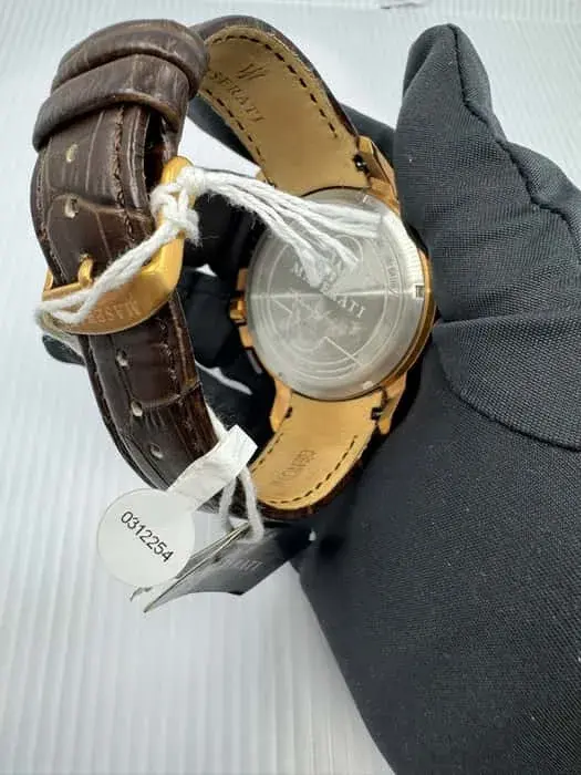 Reloj Maserati Cronógrafo negro y dorado