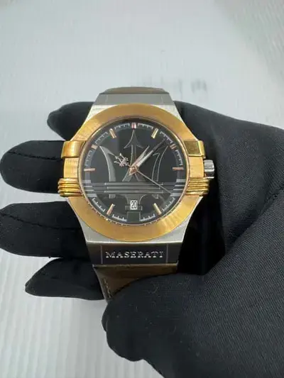 Reloj Maserati Negro y dorado