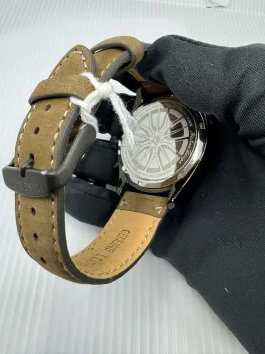 Reloj Maserati Negro y cuero marrón