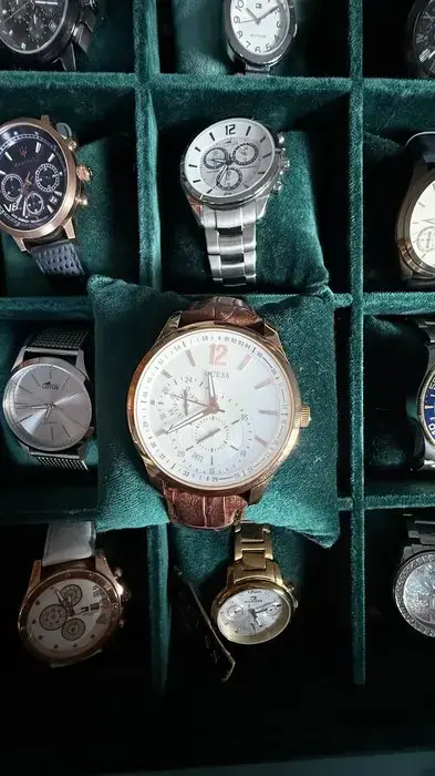 Reloj Tommy Hilfiger Esfera blanca con correa marrón