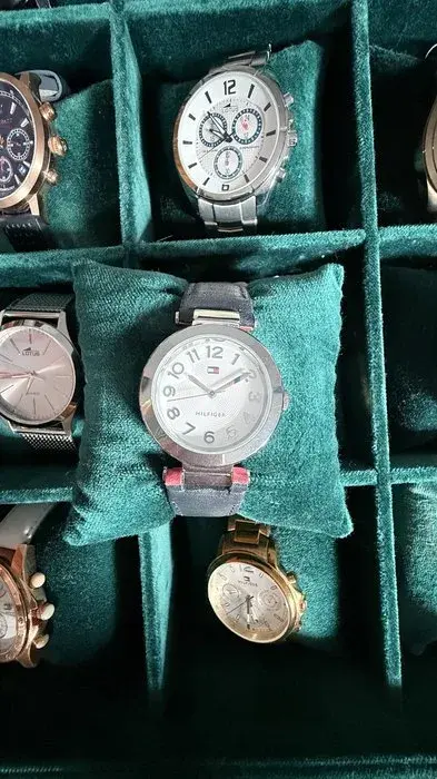 Reloj Tommy Hilfiger Acero de esfera plateada