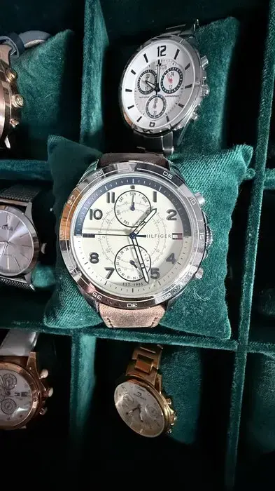 Reloj Tommy Hilfiger Cronógrafo de gran esfera clara