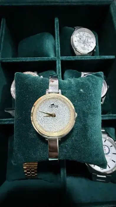 Reloj Lotus Esfera de destellos en bicolor