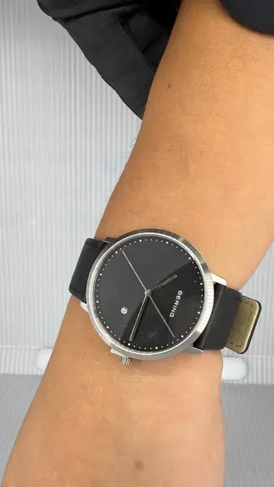 Reloj Bering Negro con correa de piel